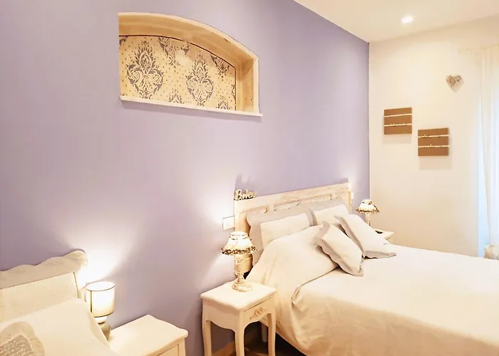 5 Terre Gate Apartment