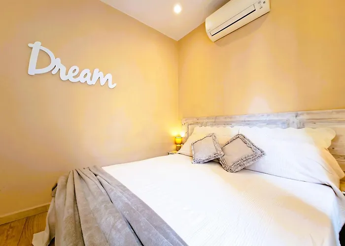 Apartment 5 Terre Gate *